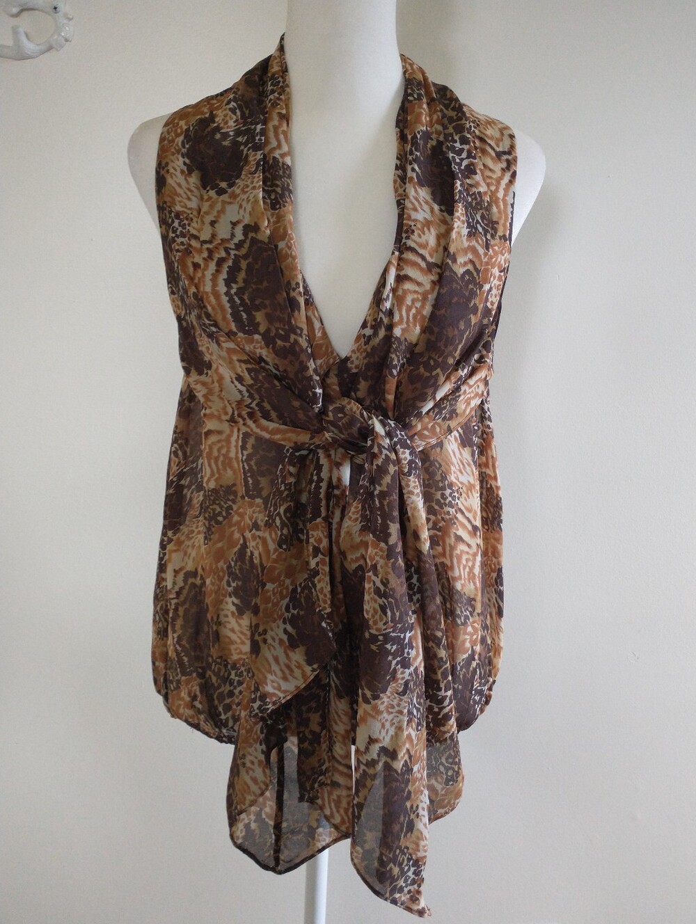 Elizabeth & James Brown Abstract Animal Print Tie-Front Sleeveless Silk Top S